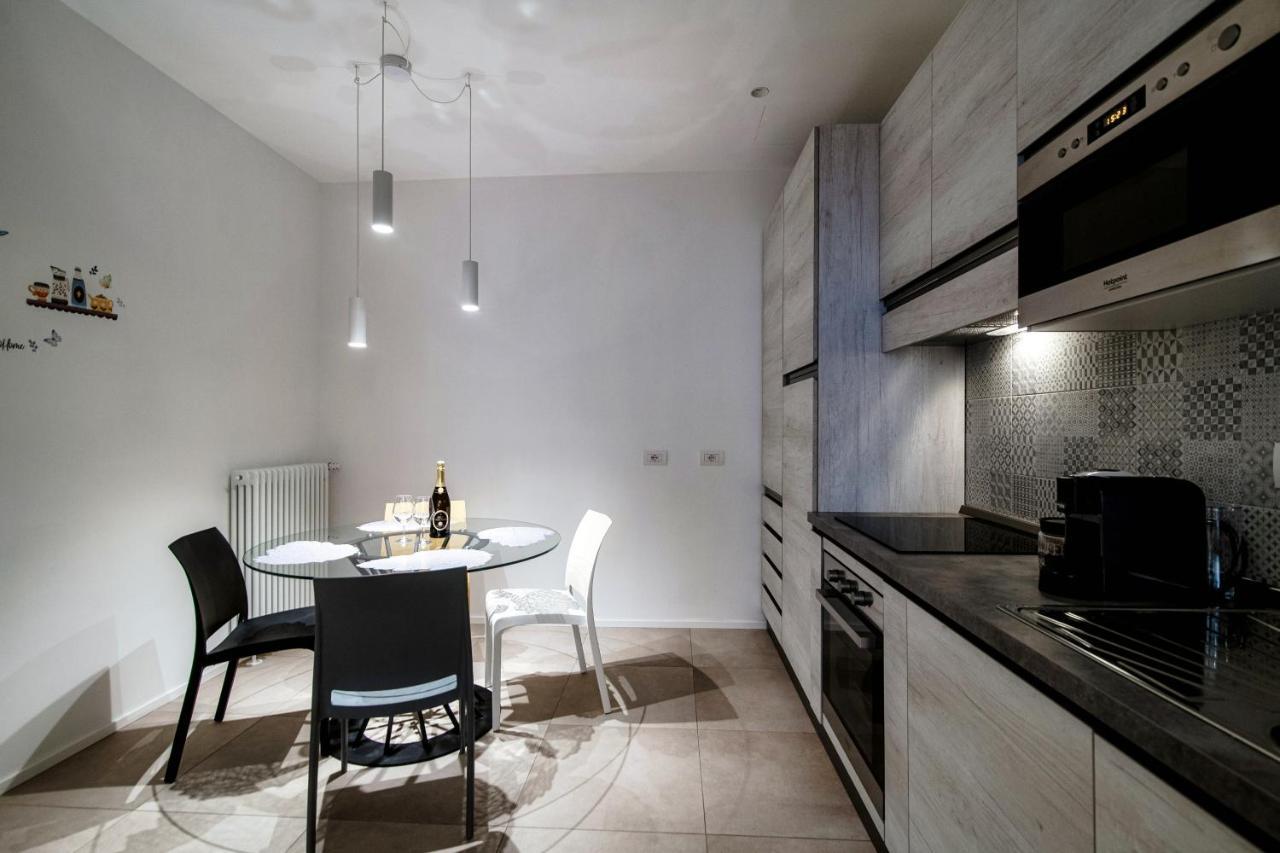 Апартаменти Diaz 67 Life'S Loft - The House Of Travelers Комо Екстер'єр фото